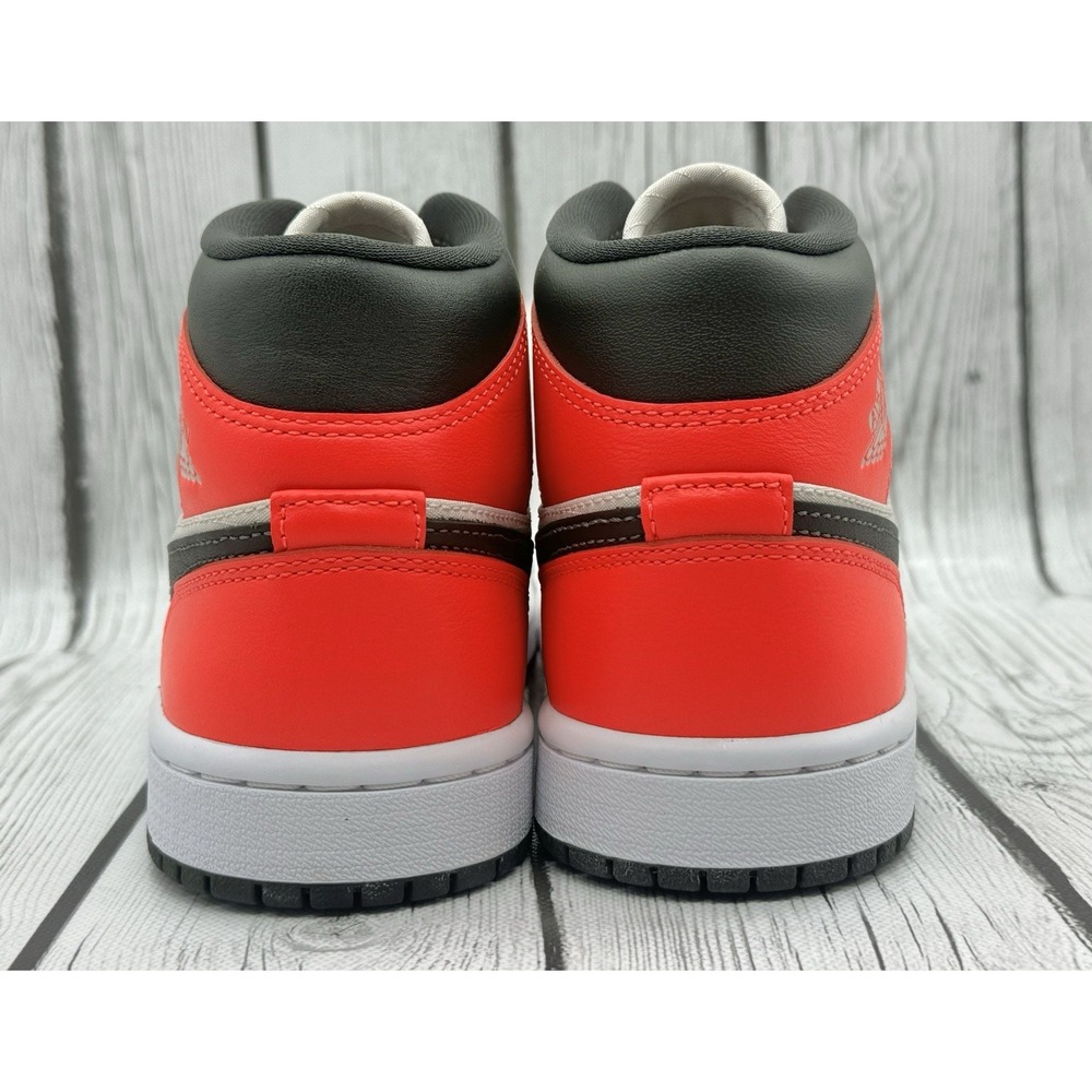 Nike Women's Air Jordan 1 Mid SE Newsprint Size 5.5 DQ6078‑100 - Picture 2 of 8